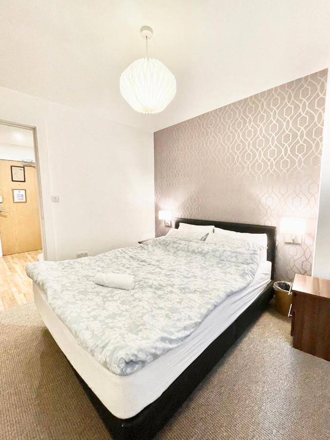 Lovely 2 - Bedroom Condo In Manchester City Centre Dış mekan fotoğraf